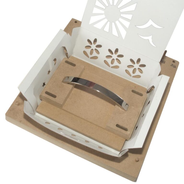 Sustainable Produce Packaging 4 Folding Fixtures